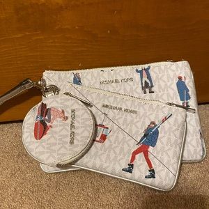 Michael Kors Ski wristlet